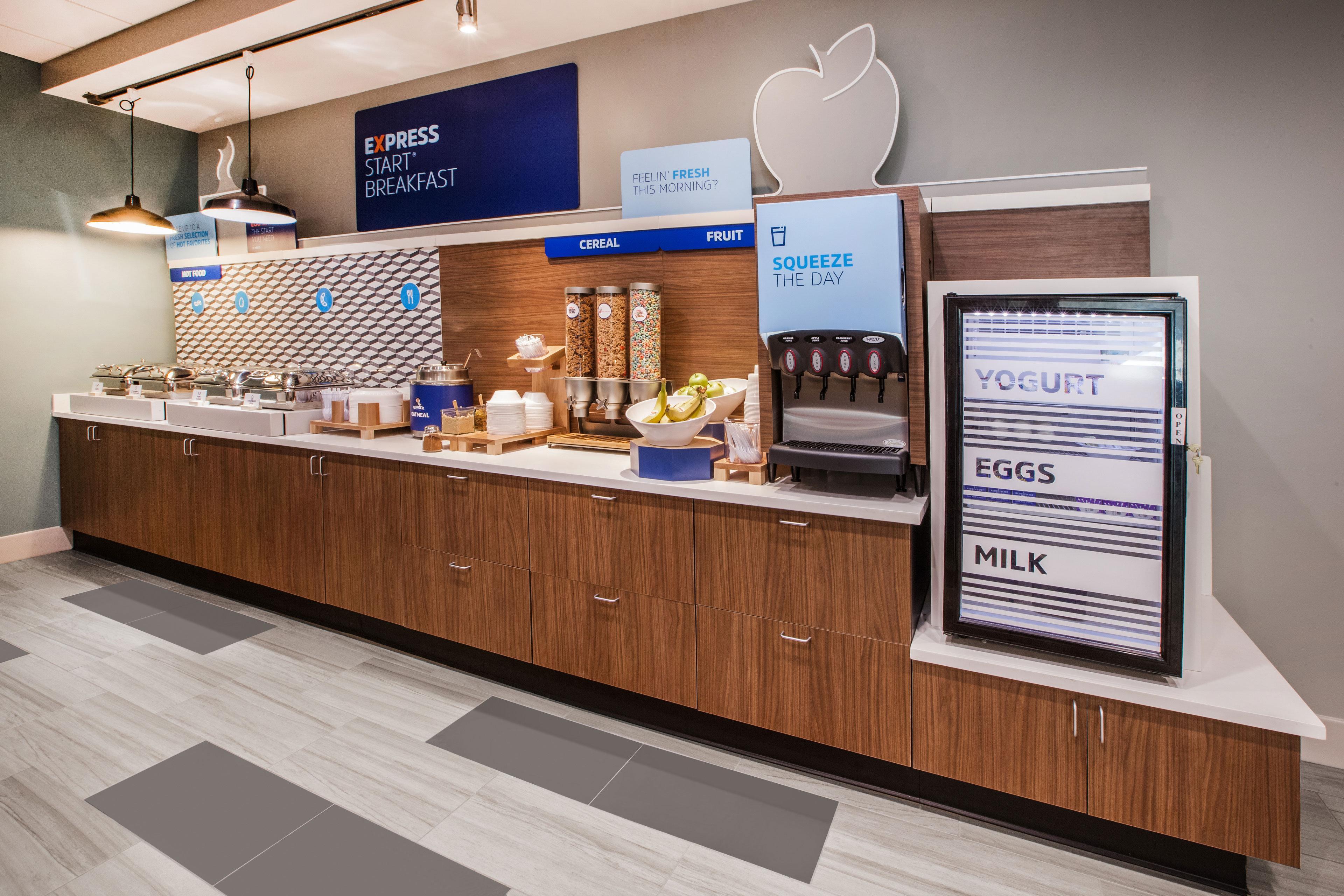 Holiday Inn Express Hotel & Suites Lexington By Ihg Exterior foto
